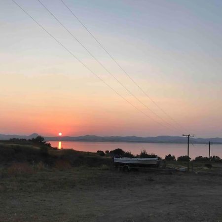 Moudros Sunset Apartment Moudhros Bagian luar foto