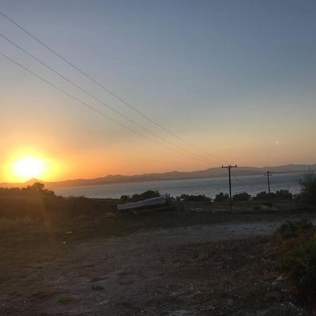 Moudros Sunset Apartment Moudhros Bagian luar foto
