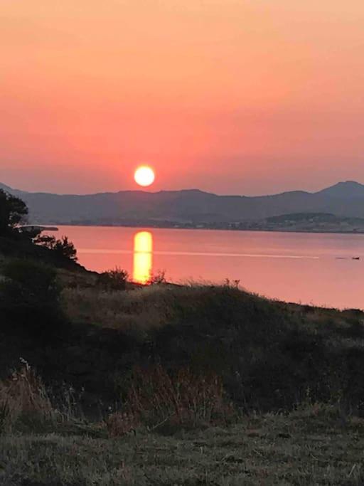 Moudros Sunset Apartment Moudhros Bagian luar foto