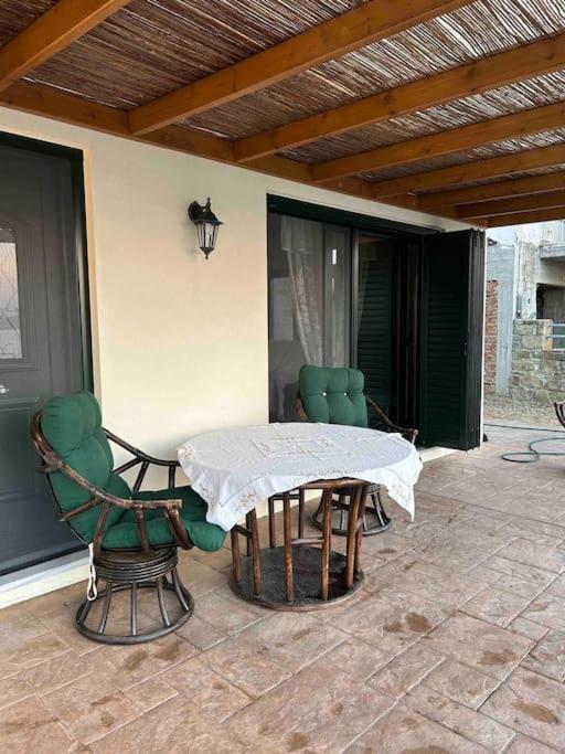 Moudros Sunset Apartment Moudhros Bagian luar foto